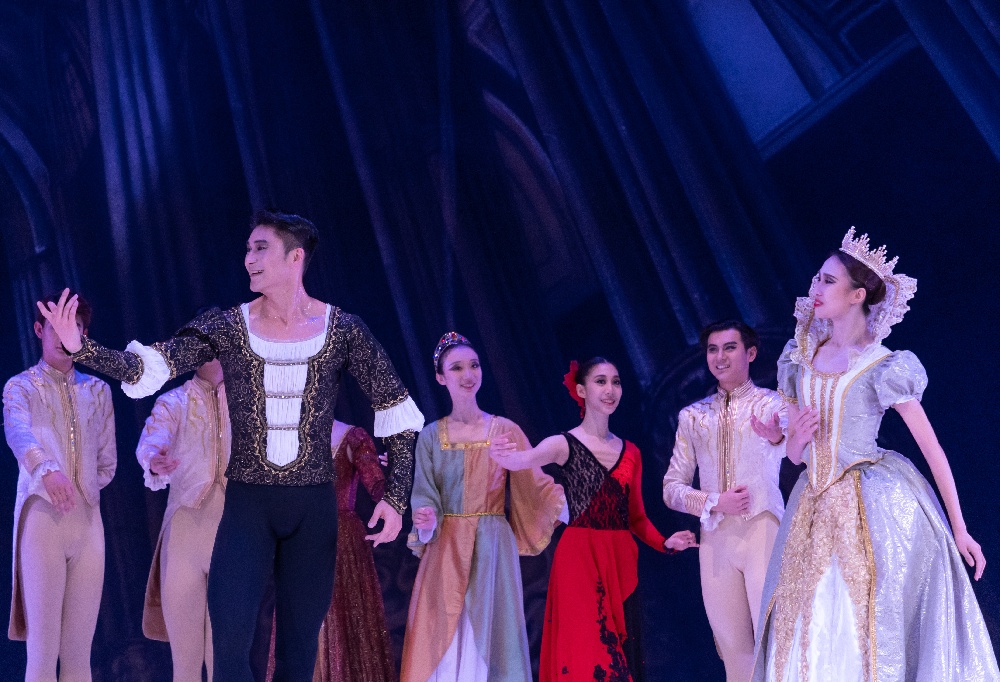 2023天鹅湖 (2).jpg